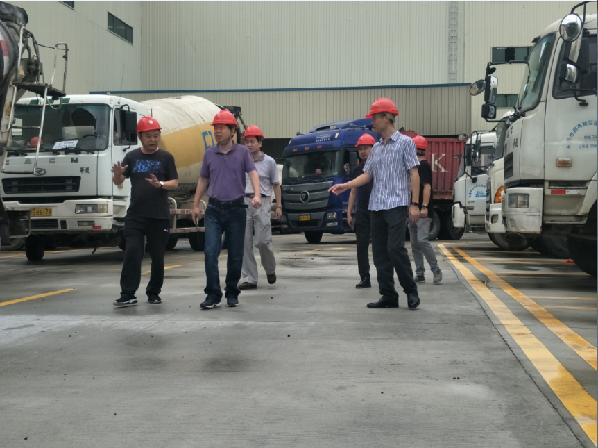 集团副总裁、财务总监徐健前往东莞市创杰新型建材有限公司进行考察指导工作